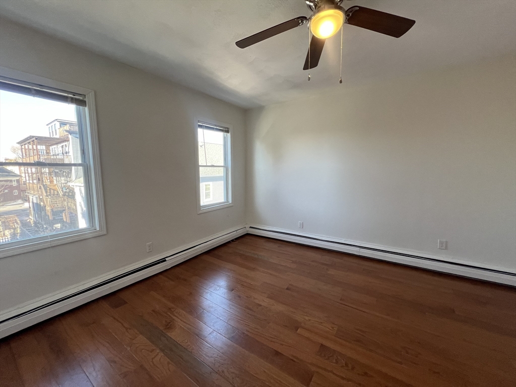 6 Skehan, Somerville, Massachusetts, 1 Bedroom Bedrooms, 4 Rooms Rooms,1 BathroomBathrooms,Residential Lease,For Rent,Skehan,73483351