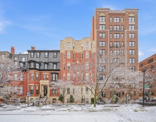 286 Beacon, Boston, Massachusetts, 2 Bedrooms Bedrooms, 5 Rooms Rooms,2 BathroomsBathrooms,Residential Lease,For Rent,Beacon,73482416