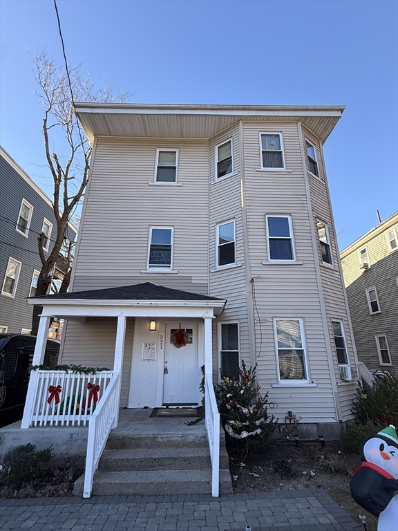 321 Wood Avenue, Boston, Massachusetts, 3 Bedrooms Bedrooms, 5 Rooms Rooms,1 BathroomBathrooms,Residential Lease,For Rent,Wood Avenue,73466289
