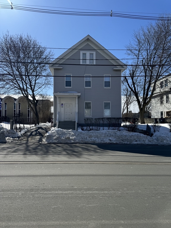 166 Winter Street, Haverhill, Massachusetts, 1 Bedroom Bedrooms, 3 Rooms Rooms,1 BathroomBathrooms,Residential Lease,For Rent,Winter Street,73481624