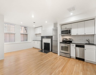 103 Marlborough St, Boston, Massachusetts, 1 Bedroom Bedrooms, 3 Rooms Rooms,1 BathroomBathrooms,Residential Lease,For Rent,Marlborough St,73481664