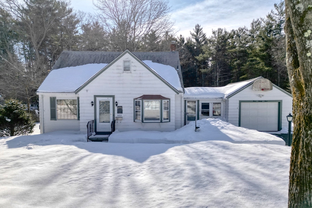 323 Matfield St, West Bridgewater, Massachusetts, 3 Bedrooms Bedrooms, 6 Rooms Rooms,1.5 BathroomsBathrooms,Residential,For Sale,Matfield St,73483529