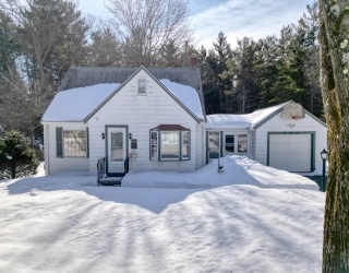 323 Matfield St, West Bridgewater, Massachusetts, 3 Bedrooms Bedrooms, 6 Rooms Rooms,1.5 BathroomsBathrooms,Residential,For Sale,Matfield St,73483529