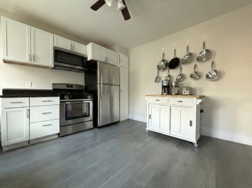 20 Fellsway W, Somerville, Massachusetts, 4 Bedrooms Bedrooms, 5 Rooms Rooms,1 BathroomBathrooms,Residential Lease,For Rent,Fellsway W,73483536