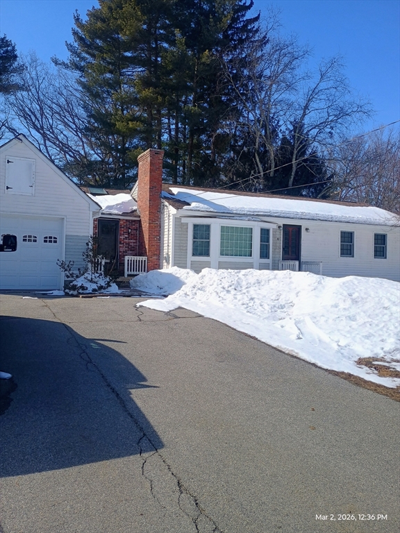 41 Depot St, Douglas, Massachusetts, 4 Bedrooms Bedrooms, 8 Rooms Rooms,2.5 BathroomsBathrooms,Residential Lease,For Rent,Depot St,73482477