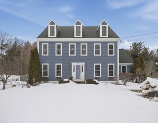 28 Sewell Street, Shrewsbury, Massachusetts, 4 Bedrooms Bedrooms, 13 Rooms Rooms,3.5 BathroomsBathrooms,Residential,For Sale,Sewell Street,73483562
