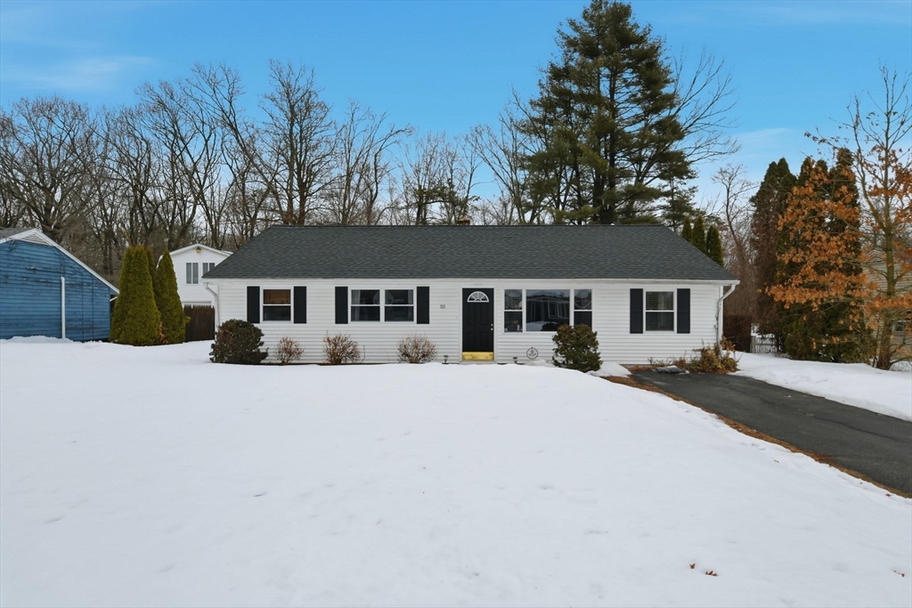 55 Old Farm Rd, Springfield, Massachusetts, 4 Bedrooms Bedrooms, 6 Rooms Rooms,1 BathroomBathrooms,Residential,For Sale,Old Farm Rd,73483088