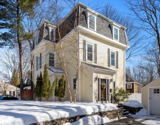 28 Mercer Rd, Needham, Massachusetts, 5 Bedrooms Bedrooms, 11 Rooms Rooms,3.5 BathroomsBathrooms,Residential,For Sale,Mercer Rd,73483504