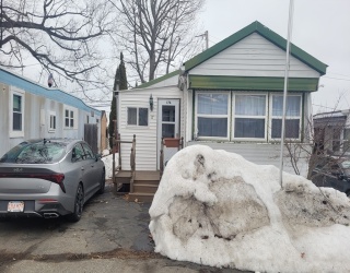 261 Newbury, Peabody, Massachusetts, 2 Bedrooms Bedrooms, 5 Rooms Rooms,1 BathroomBathrooms,Residential,For Sale,Newbury,73483517