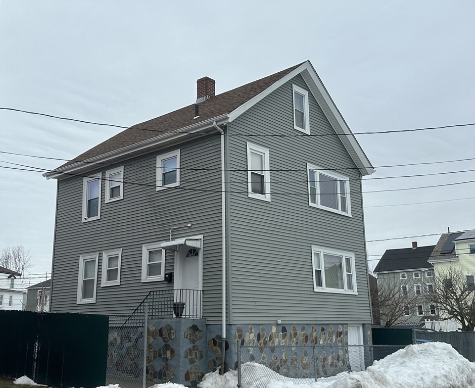 207 Morgan St, Fall River, Massachusetts, 2 Bedrooms Bedrooms, 5 Rooms Rooms,1 BathroomBathrooms,Residential Lease,For Rent,Morgan St,73483592