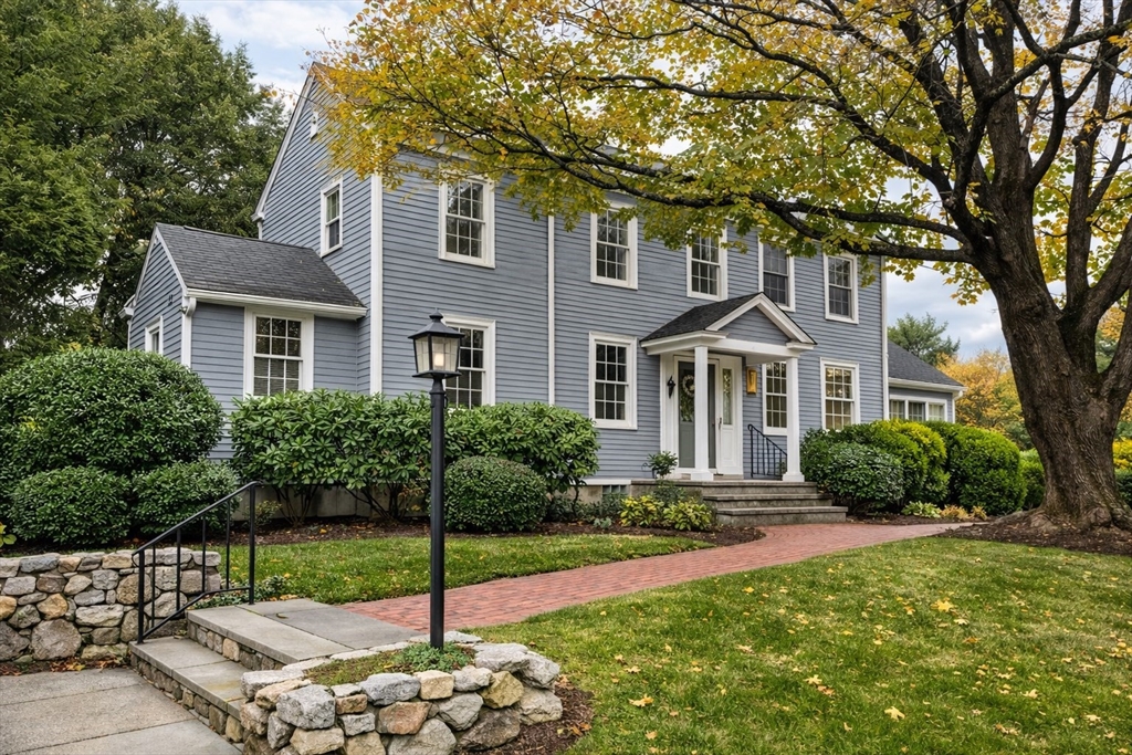 114 Johnson Rd, Winchester, Massachusetts, 3 Bedrooms Bedrooms, 12 Rooms Rooms,3 BathroomsBathrooms,Residential,For Sale,Johnson Rd,73478721