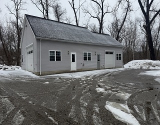 8 Easthampton Road, Northampton, Massachusetts, ,Commercial Lease,For Rent,Easthampton Road,73483608