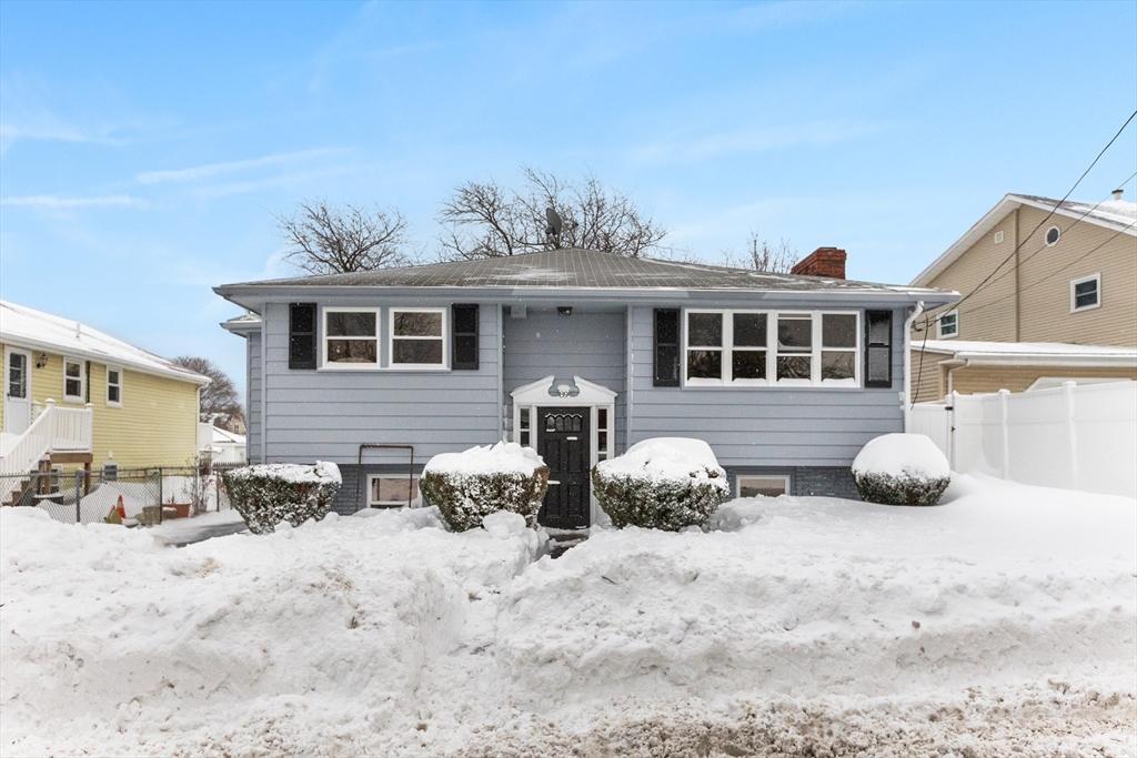 89 Sigourney St, Revere, Massachusetts, 3 Bedrooms Bedrooms, 5 Rooms Rooms,1 BathroomBathrooms,Residential,For Sale,Sigourney St,73472447