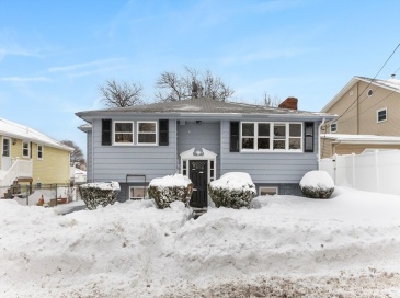 89 Sigourney St, Revere, Massachusetts, 3 Bedrooms Bedrooms, 5 Rooms Rooms,1 BathroomBathrooms,Residential,For Sale,Sigourney St,73472447 89 Sigourney St, Revere, Massachusetts, 3 Bedrooms Bedrooms, 5 Rooms Rooms,1 BathroomBathrooms,Residential,For Sale,Sigourney St,73472447