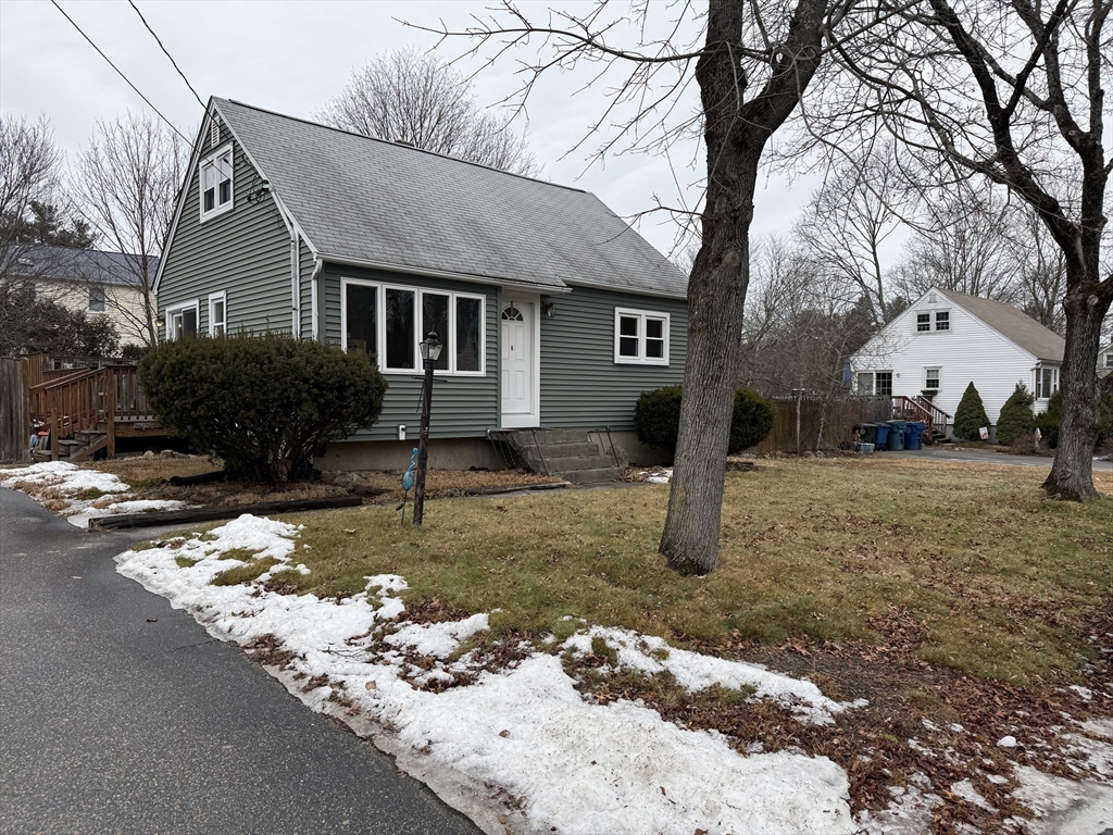 6 Anthony Rd, Tewksbury, Massachusetts, 4 Bedrooms Bedrooms, 7 Rooms Rooms,2 BathroomsBathrooms,Residential,For Sale,Anthony Rd,73468656