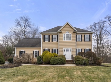 39 Harold W Bishop Blvd, North Attleboro, Massachusetts, 4 Bedrooms Bedrooms, 8 Rooms Rooms,2.5 BathroomsBathrooms,Residential,For Sale,Harold W Bishop Blvd,73469875