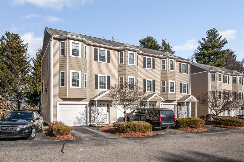 262 Littleton Rd, Chelmsford, Massachusetts, 2 Bedrooms Bedrooms, 5 Rooms Rooms,2 BathroomsBathrooms,Residential,For Sale,Littleton Rd,73470266