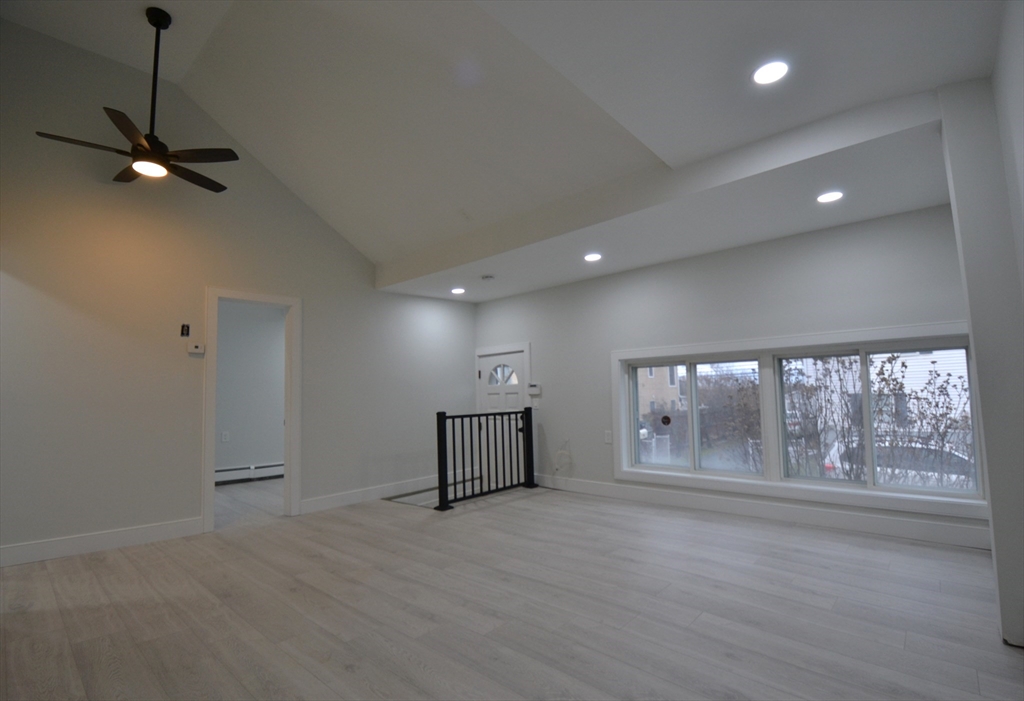 15 Avalon Street, Revere, Massachusetts, 2 Bedrooms Bedrooms, 4 Rooms Rooms,1 BathroomBathrooms,Residential Lease,For Rent,Avalon Street,73483745