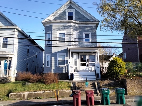 792 Broadway Street, Lowell, Massachusetts, 3 Bedrooms Bedrooms, 6 Rooms Rooms,1 BathroomBathrooms,Residential Lease,For Rent,Broadway Street,73483685