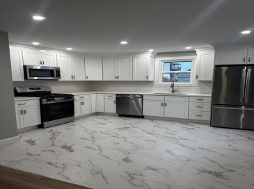 123 Whitman St, New Bedford, Massachusetts, 3 Bedrooms Bedrooms, 5 Rooms Rooms,2 BathroomsBathrooms,Residential Lease,For Rent,Whitman St,73483691