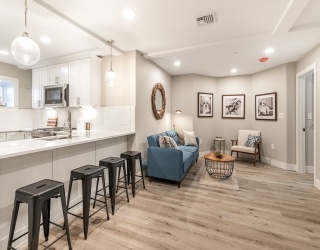 66 Falcon Street, Boston, Massachusetts, 1 Bedroom Bedrooms, 3 Rooms Rooms,1.5 BathroomsBathrooms,Residential Lease,For Rent,Falcon Street,73483706