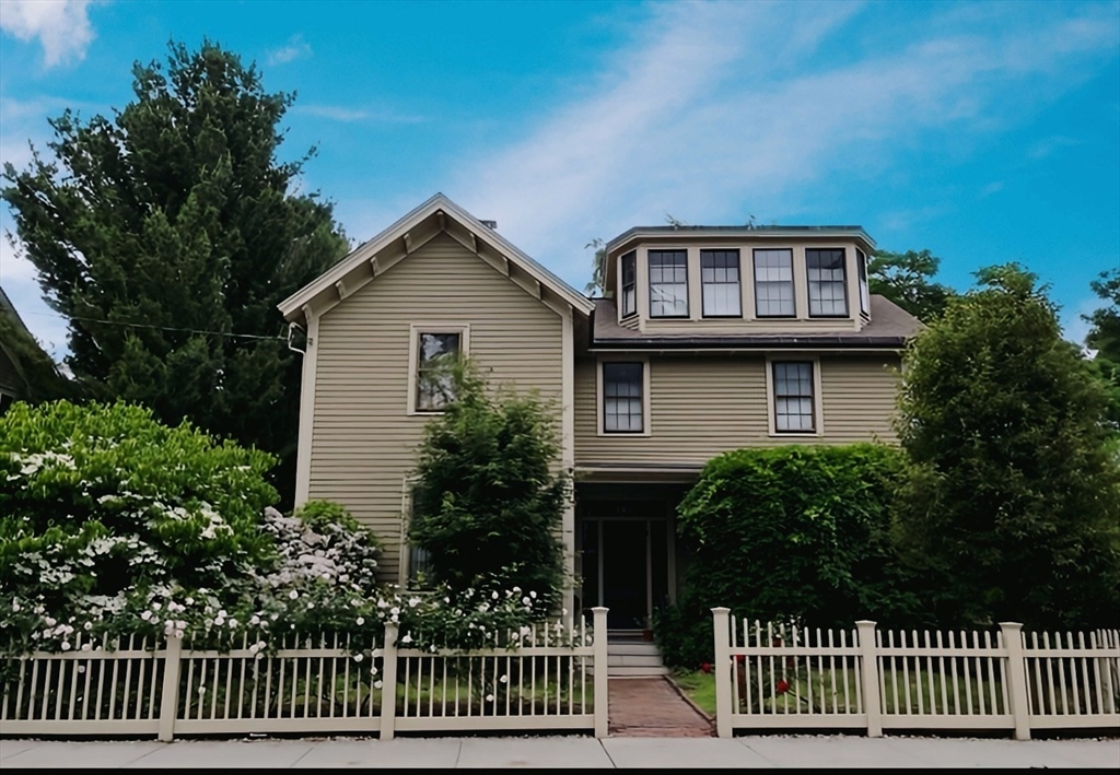 149 Walnut Street, Brookline, Massachusetts, 1 Room Rooms,1 BathroomBathrooms,Residential Lease,For Rent,Walnut Street,73482022