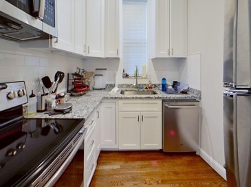 2017 Commonwealth Ave., Boston, Massachusetts, 2 Bedrooms Bedrooms, 4 Rooms Rooms,1 BathroomBathrooms,Residential Lease,For Rent,Commonwealth Ave.,73481969