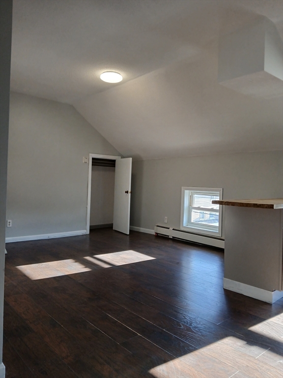 98 Morton St, Fall River, Massachusetts, 2 Bedrooms Bedrooms, 4 Rooms Rooms,1 BathroomBathrooms,Residential Lease,For Rent,Morton St,73482033
