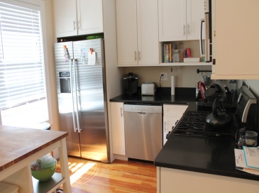 442 E 6th St, Boston, Massachusetts, 3 Bedrooms Bedrooms, 6 Rooms Rooms,1 BathroomBathrooms,Residential Lease,For Rent,E 6th St,73482099 442 E 6th St, Boston, Massachusetts, 3 Bedrooms Bedrooms, 6 Rooms Rooms,1 BathroomBathrooms,Residential Lease,For Rent,E 6th St,73482099