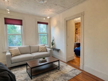 14 Mead Street, Boston, Massachusetts, 2 Bedrooms Bedrooms, 4 Rooms Rooms,1 BathroomBathrooms,Residential Lease,For Rent,Mead Street,73482102