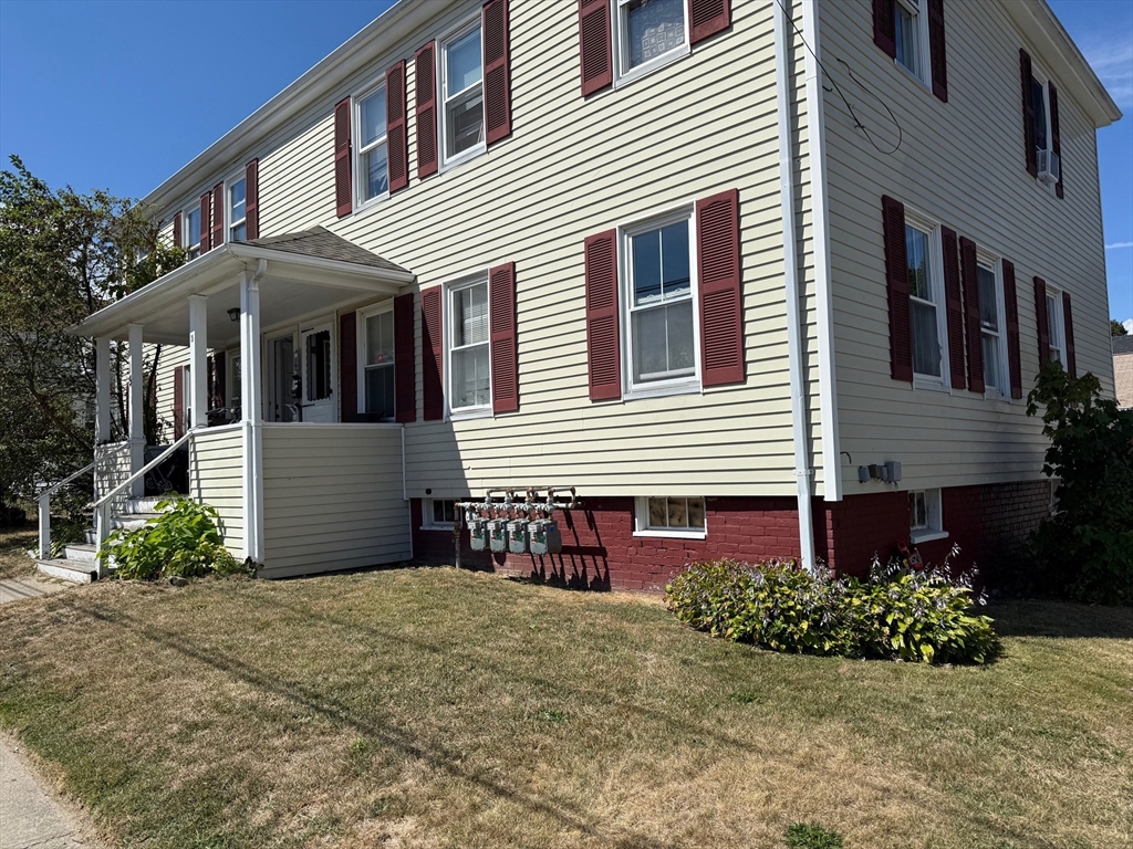 3 Hamilton St, Plymouth, Massachusetts, 2 Bedrooms Bedrooms, 4 Rooms Rooms,1 BathroomBathrooms,Residential Lease,For Rent,Hamilton St,73482103