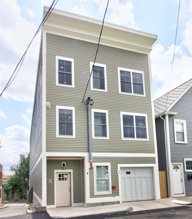 4 Kemp St, Boston, Massachusetts, 5 Bedrooms Bedrooms, 7 Rooms Rooms,2 BathroomsBathrooms,Residential Lease,For Rent,Kemp St,73482074