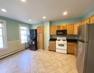 1562 Tremont St, Boston, Massachusetts, 3 Bedrooms Bedrooms, 6 Rooms Rooms,1 BathroomBathrooms,Residential Lease,For Rent,Tremont St,73481789