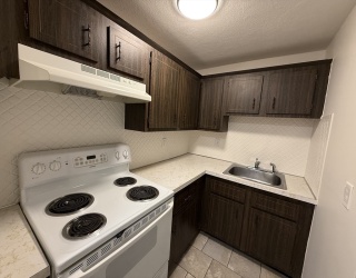 154 Main, Everett, Massachusetts, 1 Bedroom Bedrooms, 4 Rooms Rooms,1 BathroomBathrooms,Residential Lease,For Rent,Main,73481760