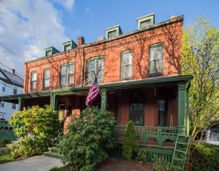 158 Cypress, Brookline, Massachusetts, 6 Bedrooms Bedrooms, 12 Rooms Rooms,3 BathroomsBathrooms,Residential Lease,For Rent,Cypress,73482413