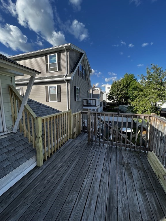 20 Mohan St, Everett, Massachusetts, 2 Bedrooms Bedrooms, 4 Rooms Rooms,1 BathroomBathrooms,Residential Lease,For Rent,Mohan St,73483815