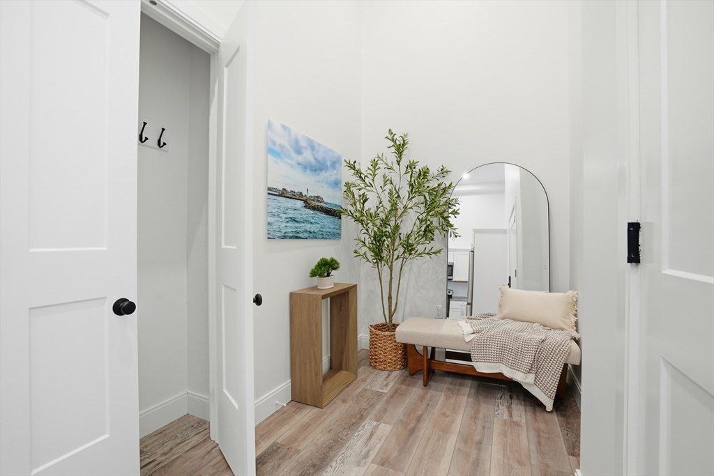 10 Water Street, Plymouth, Massachusetts, 1 Bedroom Bedrooms, 3 Rooms Rooms,1 BathroomBathrooms,Residential,For Sale,Water Street,73483801