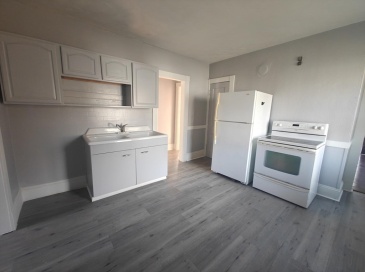 57-59 Lester, Springfield, Massachusetts, 3 Bedrooms Bedrooms, 6 Rooms Rooms,1 BathroomBathrooms,Residential Lease,For Rent,Lester,73483880 57-59 Lester, Springfield, Massachusetts, 3 Bedrooms Bedrooms, 6 Rooms Rooms,1 BathroomBathrooms,Residential Lease,For Rent,Lester,73483880