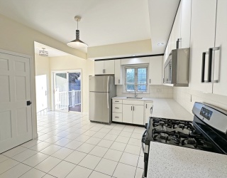 47 Eddy Street, Newton, Massachusetts, 3 Bedrooms Bedrooms, 7 Rooms Rooms,2 BathroomsBathrooms,Residential Lease,For Rent,Eddy Street,73483893