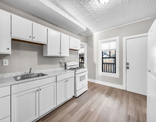 92 Woodside Terrace, Springfield, Massachusetts, 3 Bedrooms Bedrooms, 5 Rooms Rooms,1 BathroomBathrooms,Residential Lease,For Rent,Woodside Terrace,73483908