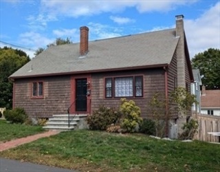 14 Christoper, Newburyport, Massachusetts, 3 Bedrooms Bedrooms, 6 Rooms Rooms,2 BathroomsBathrooms,Residential Lease,For Rent,Christoper,73458420