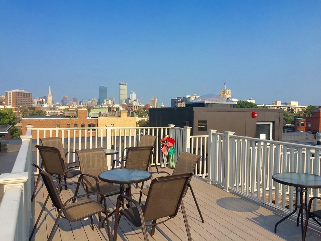 1056 Beacon St, Brookline, Massachusetts, 1 Bedroom Bedrooms, 3 Rooms Rooms,1 BathroomBathrooms,Residential Lease,For Rent,Beacon St,73482398