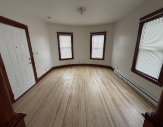 48 Windham St, Worcester, Massachusetts, 3 Bedrooms Bedrooms, 6 Rooms Rooms,1 BathroomBathrooms,Residential Lease,For Rent,Windham St,73482316