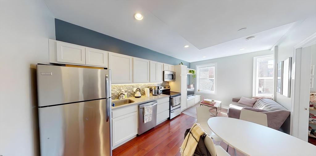 9 Anderson, Boston, Massachusetts, 2 Bedrooms Bedrooms, 4 Rooms Rooms,1 BathroomBathrooms,Residential Lease,For Rent,Anderson,73482212