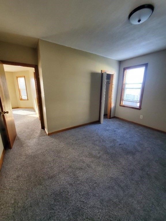 451 Lindsey, Fall River, Massachusetts, 2 Bedrooms Bedrooms, 4 Rooms Rooms,1 BathroomBathrooms,Residential Lease,For Rent,Lindsey,73481682