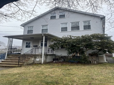 25 Charlotte Road, Waltham, Massachusetts, 2 Bedrooms Bedrooms, 7 Rooms Rooms,2 BathroomsBathrooms,Residential Lease,For Rent,Charlotte Road,73482674