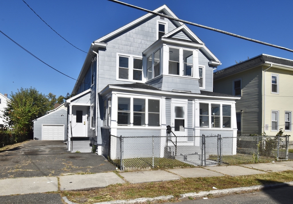 46-48 Wait Street, Springfield, Massachusetts, 3 Bedrooms Bedrooms, 6 Rooms Rooms,1 BathroomBathrooms,Residential Lease,For Rent,Wait Street,73482501