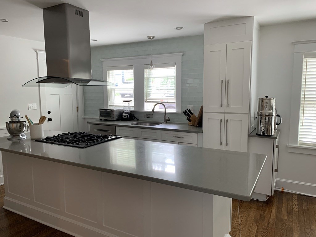 55 Eliot Cres, Brookline, Massachusetts, 3 Bedrooms Bedrooms, 6 Rooms Rooms,2 BathroomsBathrooms,Residential Lease,For Rent,Eliot Cres,73483928