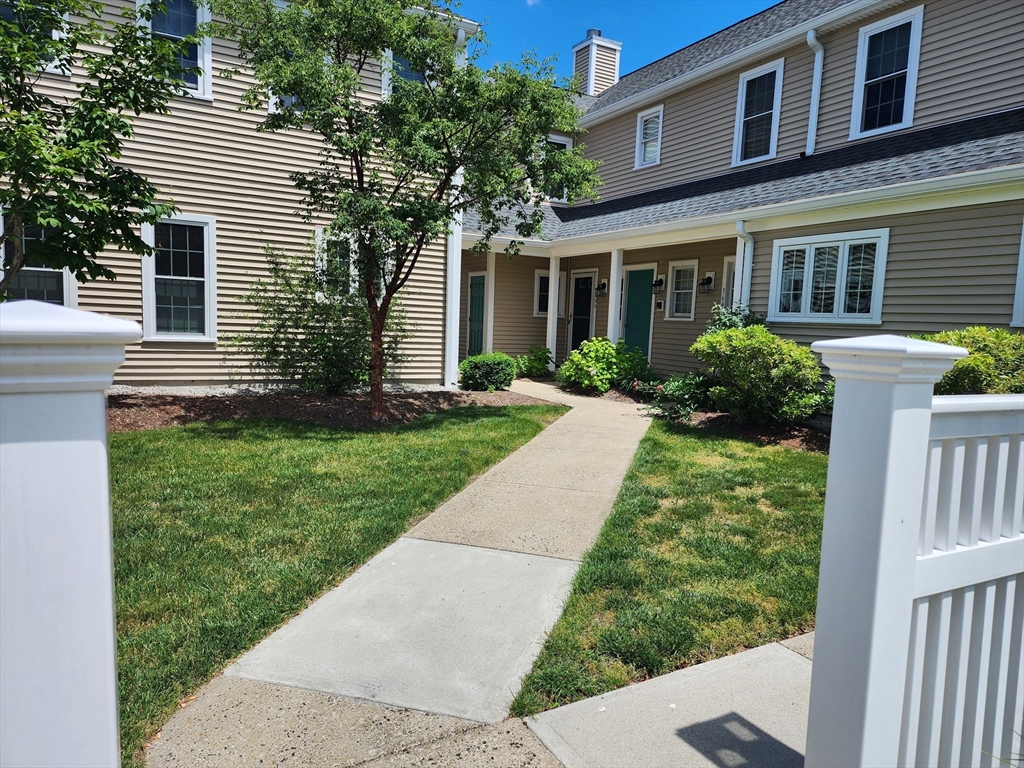 365 Tilden Commons, Braintree, Massachusetts, 3 Bedrooms Bedrooms, 5 Rooms Rooms,2 BathroomsBathrooms,Residential,For Sale,Tilden Commons,73483932