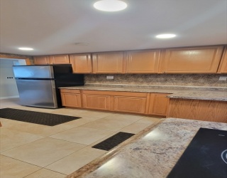 69 Nyack, Watertown, Massachusetts, 2 Bedrooms Bedrooms, 4 Rooms Rooms,1 BathroomBathrooms,Residential Lease,For Rent,Nyack,73483960